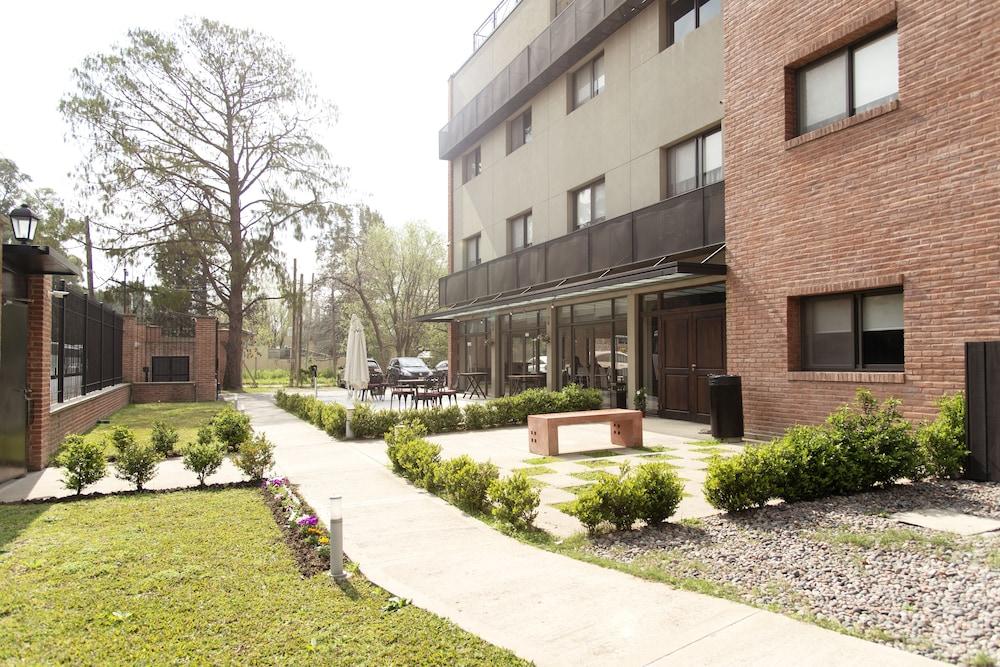 Casa Campus Pilar Suites Exteriér fotografie